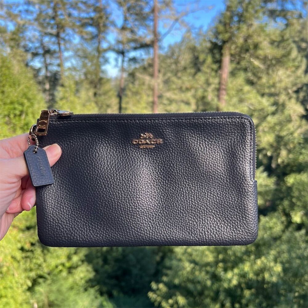 COACH Double Zip Wristlet Phone Wallet Navy Pebble Leather Gold Hardware AUTHNTC - Picture 1 of 12